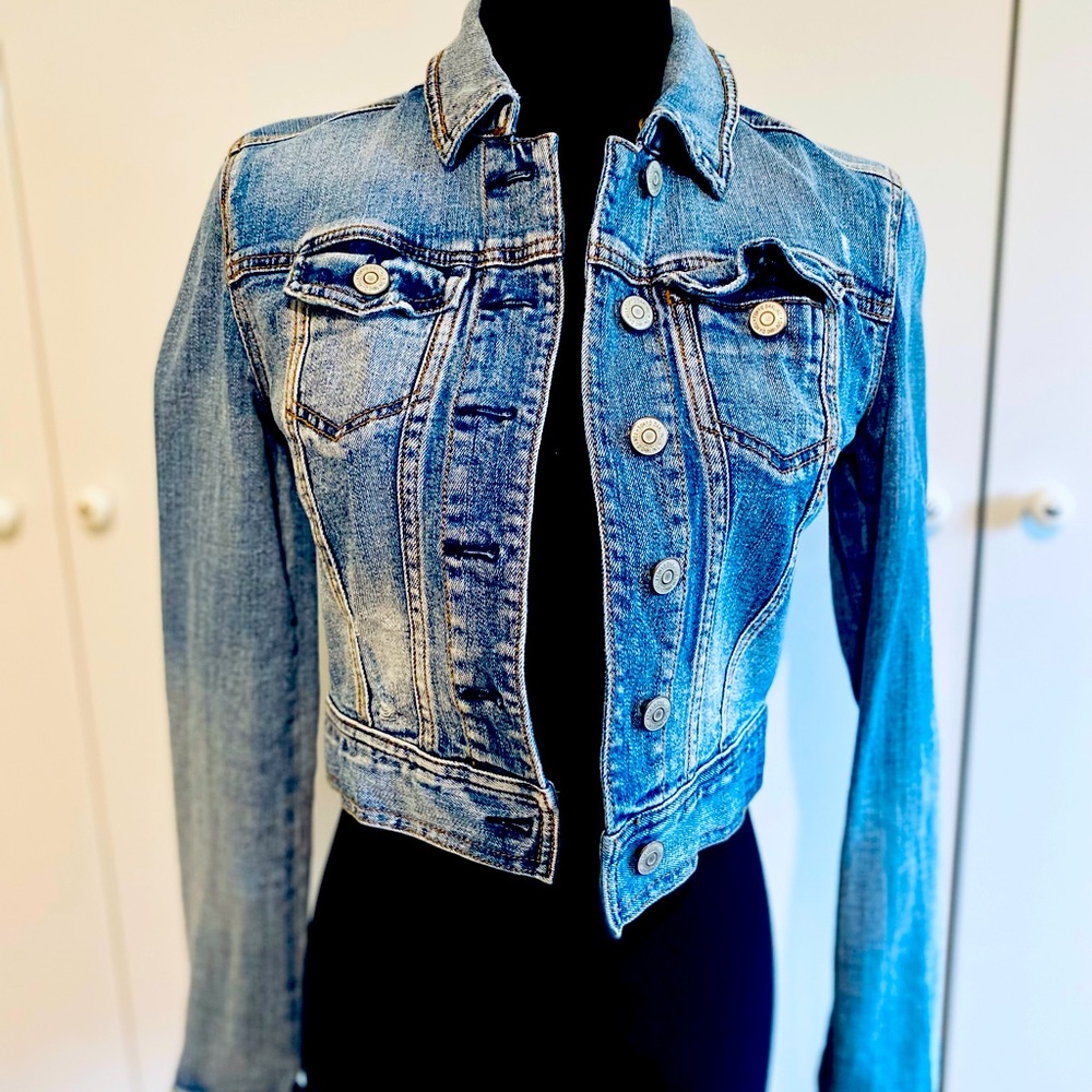 XS Tokyo  crop denim jacket